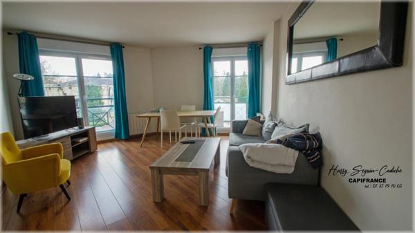 🏡 "Lamorlaye : Appartement lumineux avec 2 balcons au cœur d’un cadre verdoyant !" 🌿