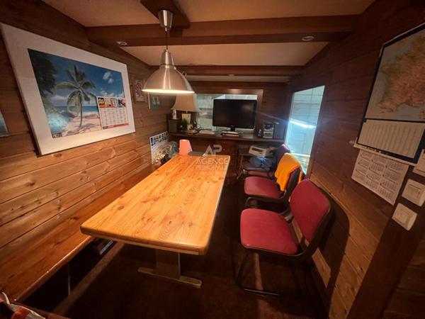 Fond de Commerce Type Entrepot Menuiserie HOUILLES + Cession Bail €90 000 ** - Référence 898