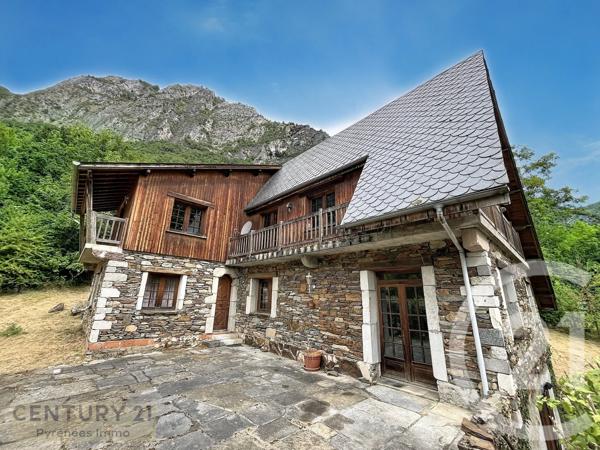 Maison à vendre  7 pièces - 248 m 2   ST LAURENT DE NESTE  - 65