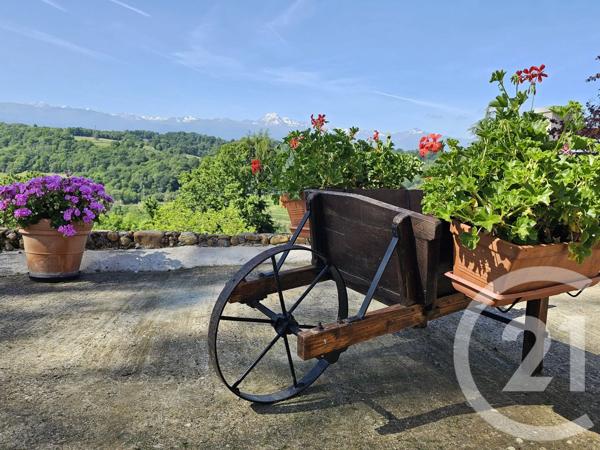 Maison à vendre  7 pièces - 248 m 2   ST LAURENT DE NESTE  - 65