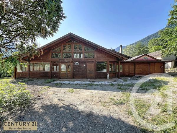 Maison à vendre  7 pièces - 248 m 2   ST LAURENT DE NESTE  - 65