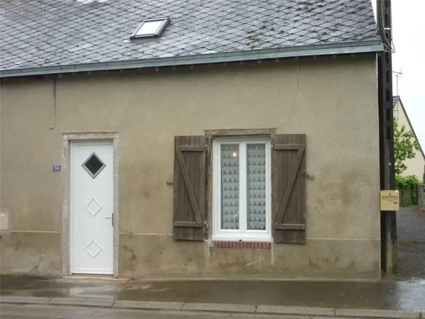 Location - Maison La Baconnière 53240 2 pièces 40 m 2 100 m 2