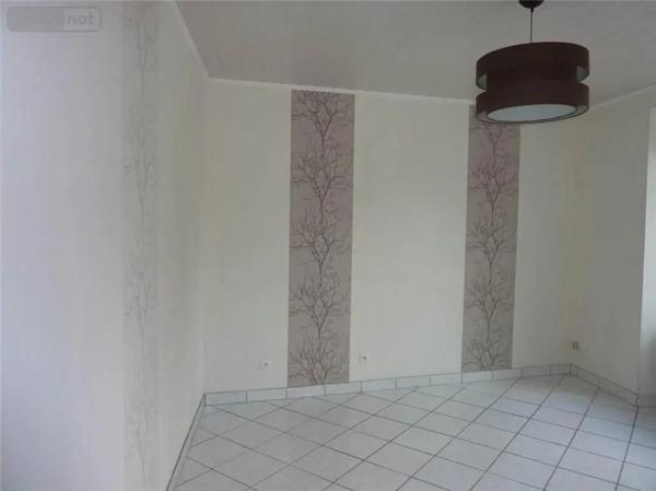 Location - Maison La Baconnière 53240 2 pièces 40 m 2 100 m 2