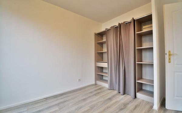 Appartement à vendre    2 pièces • 40 m2 Esbly