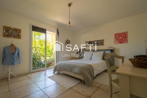 Villa de 5 chambres avec piscine