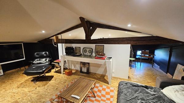 Maison de caractère rénovée - 6 chambres - Jardin clos - Centre-ville de Barbezieux