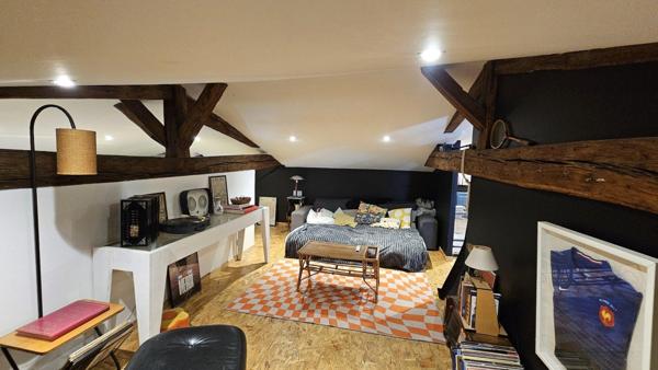 Maison de caractère rénovée - 6 chambres - Jardin clos - Centre-ville de Barbezieux
