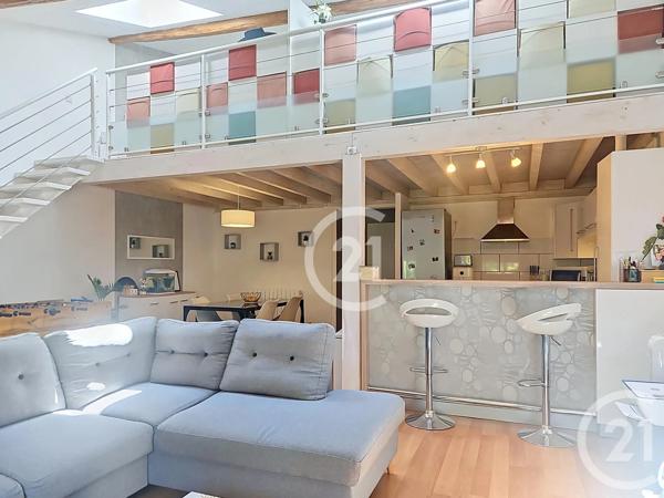 Appartement Duplex à vendre  5 pièces - 98,90 m 2   LAGNIEU  - 01