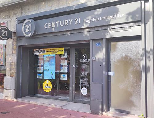 Appartement Duplex à vendre  5 pièces - 98,90 m 2   LAGNIEU  - 01