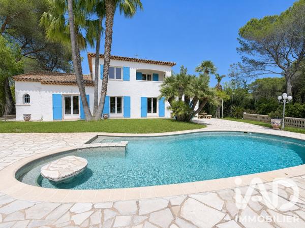 Maison à vendre 6 pièces 217 m² Fréjus