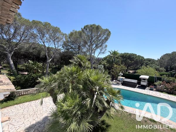 Maison à vendre 6 pièces 217 m² Fréjus