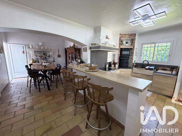 Maison à vendre 6 pièces 217 m² Fréjus