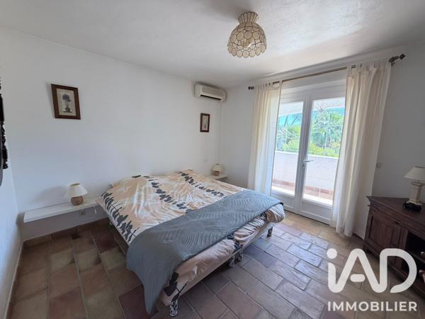 Maison à vendre 6 pièces 217 m² Fréjus