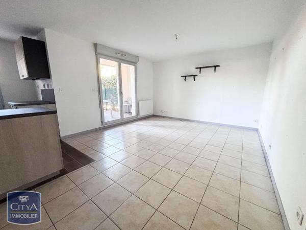 Appartement à louer 4 pièces 74.98m² Carcassonne (11000)