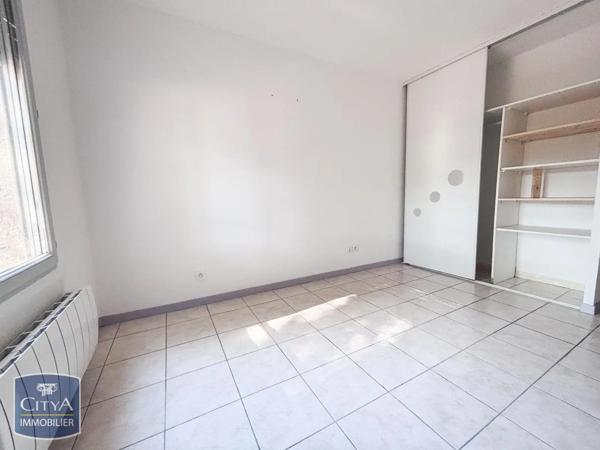 Appartement à louer 4 pièces 74.98m² Carcassonne (11000)