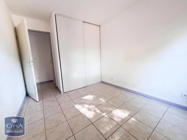 Appartement à louer 4 pièces 74.98m² Carcassonne (11000)