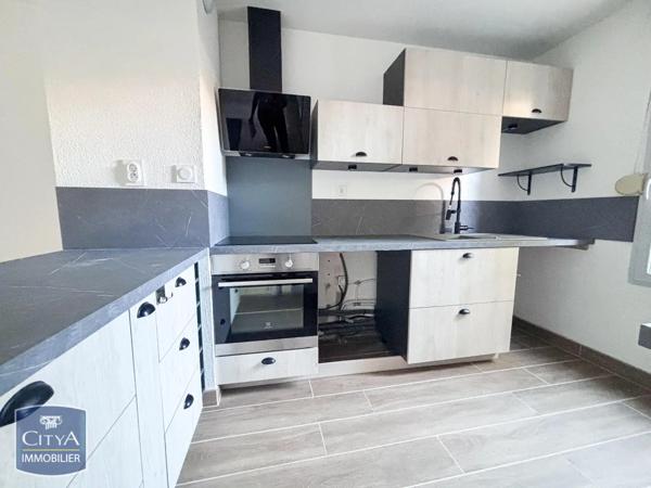 Appartement à louer 4 pièces 74.98m² Carcassonne (11000)
