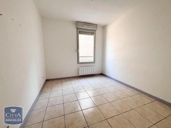 Appartement à louer 4 pièces 74.98m² Carcassonne (11000)