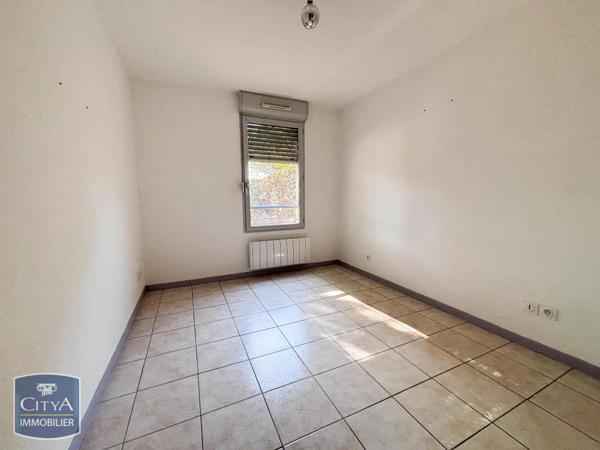 Appartement à louer 4 pièces 74.98m² Carcassonne (11000)