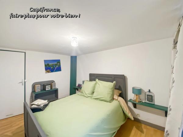 PROCHE LA CLAYETTE (71) Ancienne ferme rénovée 244 m², 10 pièces, 7 chambres avec dépendances et 2,5 ha de terrain