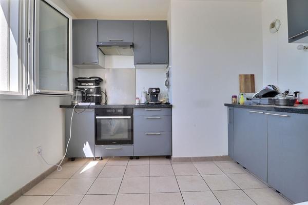 Appartement La Courneuve 2 pièce(s) 52 m2