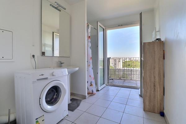 Appartement La Courneuve 2 pièce(s) 52 m2