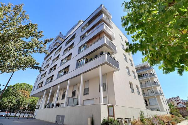 Appartement La Courneuve 2 pièce(s) 52 m2