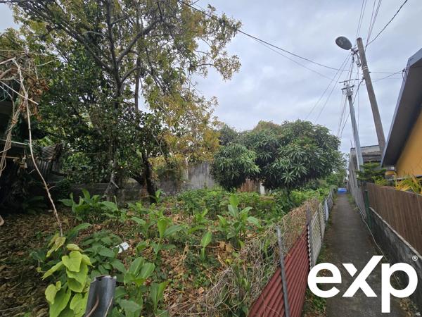 À SAISIR – PARCELLE STRATÉGIQUE AU CŒUR DU TAMPON