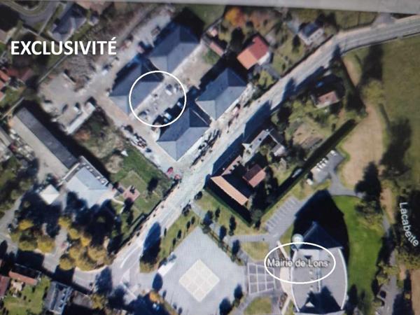 Place de parking aérien résidence "Les Berges de Laïga"