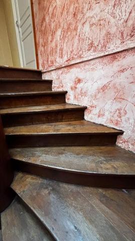 Maison coeur de ville en duplex, 5 P, avec commerce loué