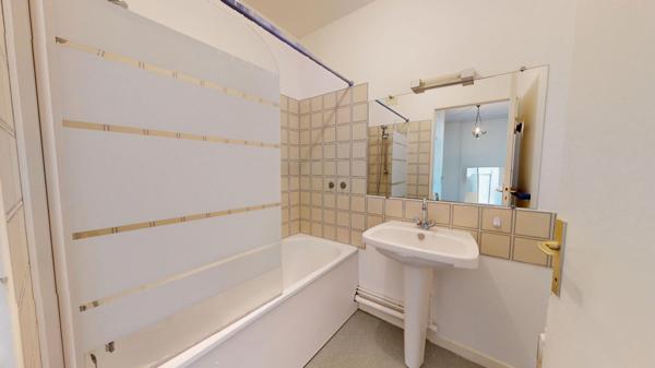 Appartement F3 de 67m2 - CAEN les SAINTS PÈRES