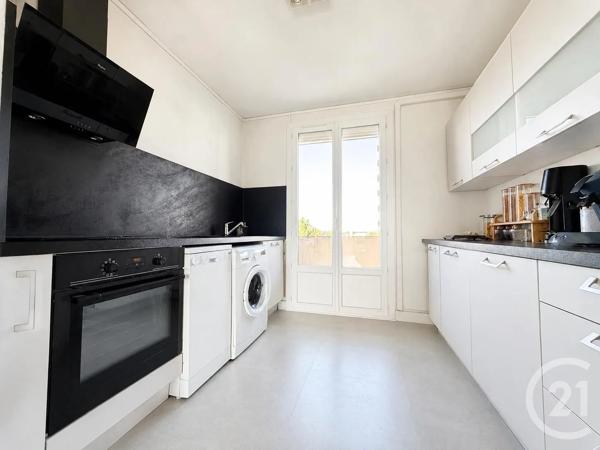 Appartement T2 à vendre  2 pièces - 53 m 2   VALENCE  - 26