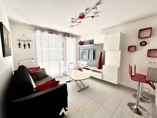 Appartement - T2 - 42m2 - Jardin - Parking - La Rochelle Médiathèque (Ville en bois) 295 000 € **  - Référence  JH736D3