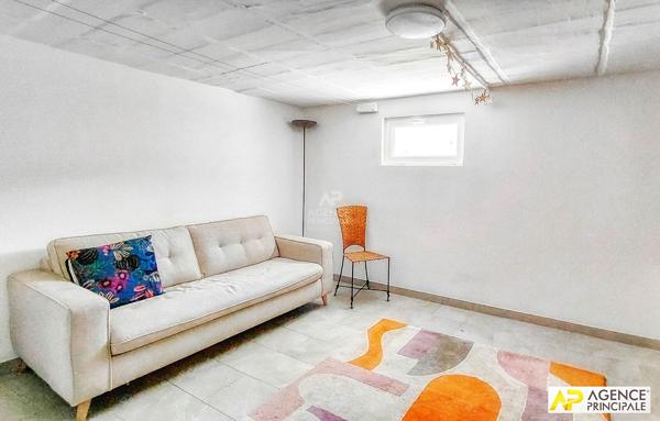 Versailles Montreuil Maison 8 pièces 6 chambres 268 m² au sol avec garage et studio indépendant de 27 m² habitables 2 080 000 € **  - Référence  28351