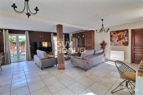 À VENDRE BIEN RARE À LATTES - ÉLÉGANTE VILLA FAMILIALE DE STYLE MÉDITERRANÉEN