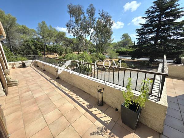 Villa 6 pièce(s) 5 chambre(s) 160 m²