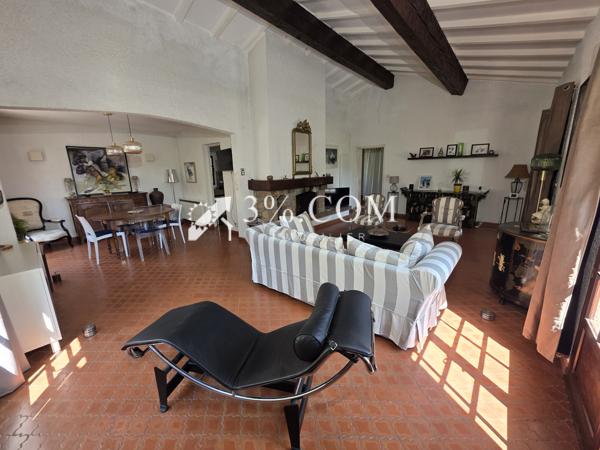 Villa 6 pièce(s) 5 chambre(s) 160 m²