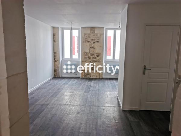 Immeuble
         8 pièces
        - 185 m² Exclusivité 262 000 € *
