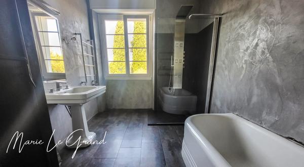 Maison
         7 pièces
        - 160 m² Exclusivité 325 000 €*