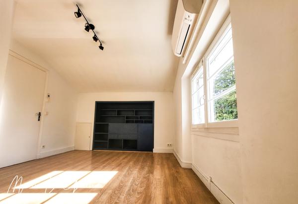 Maison
         7 pièces
        - 160 m² Exclusivité 325 000 €*