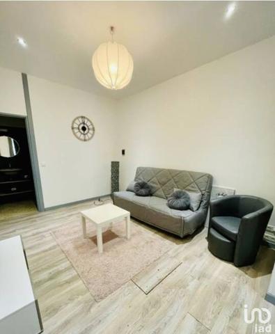 Maison 7 pièces de 380 m² à Sainte-Foy-la-Grande (33220)