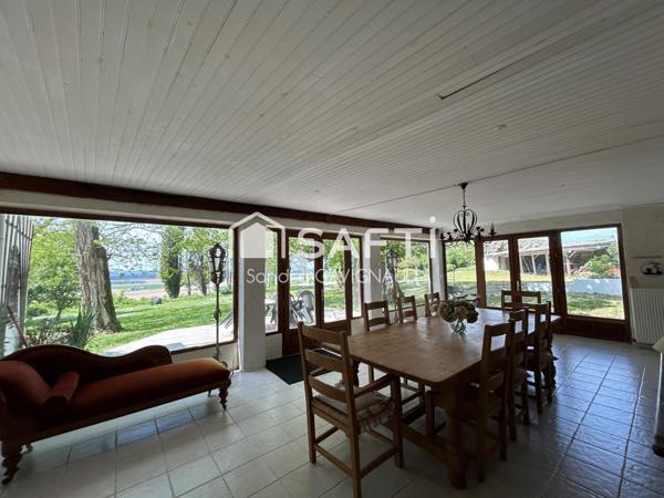 Bien d’exception à Mongauzy – Deux habitations, près de 400 m² – Vue panoramique sur la vallée de la Garonne