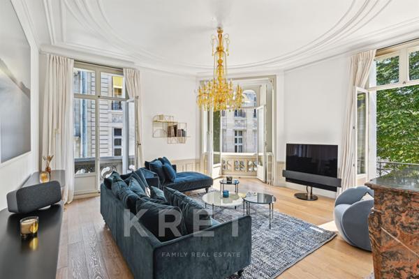 Appartement rénové dans un bel Hôtel Particulier