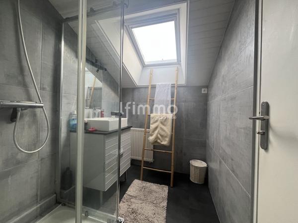 Duplex 5 pièces rénové vues dégagées au calme