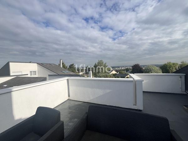 Duplex 5 pièces rénové vues dégagées au calme