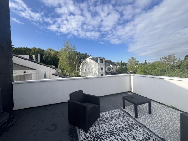 Duplex 5 pièces rénové vues dégagées au calme
