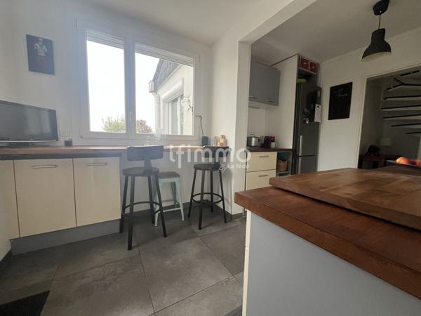 Duplex 5 pièces rénové vues dégagées au calme