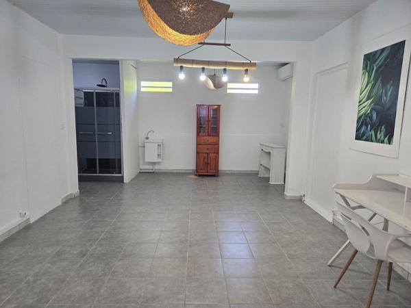 Local commercial Le Lamentin 60 m2