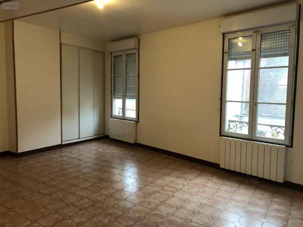 Appartement à louer à Crépy-en-Valois dans l'Oise (60800), ref : 60092/341   
centre ville