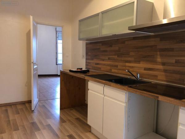 Appartement à louer à Crépy-en-Valois dans l'Oise (60800), ref : 60092/341   
centre ville